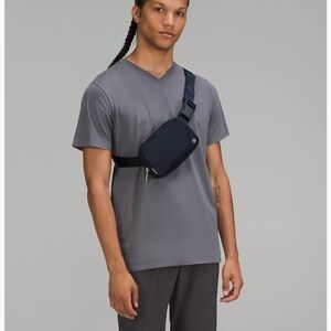 Lululemon everywhere belt bag 1L